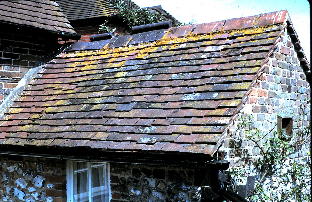 Före – Tegelpannebyte, villa